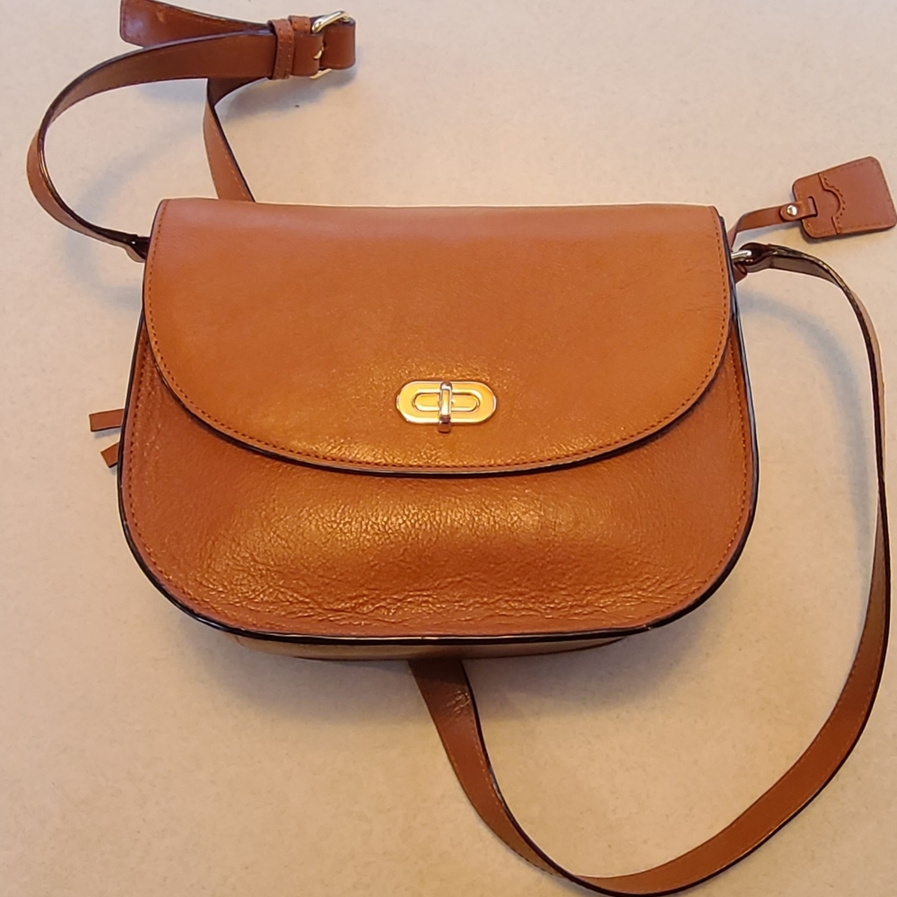 Lo and Sons The Claremont Leather Camera Bag